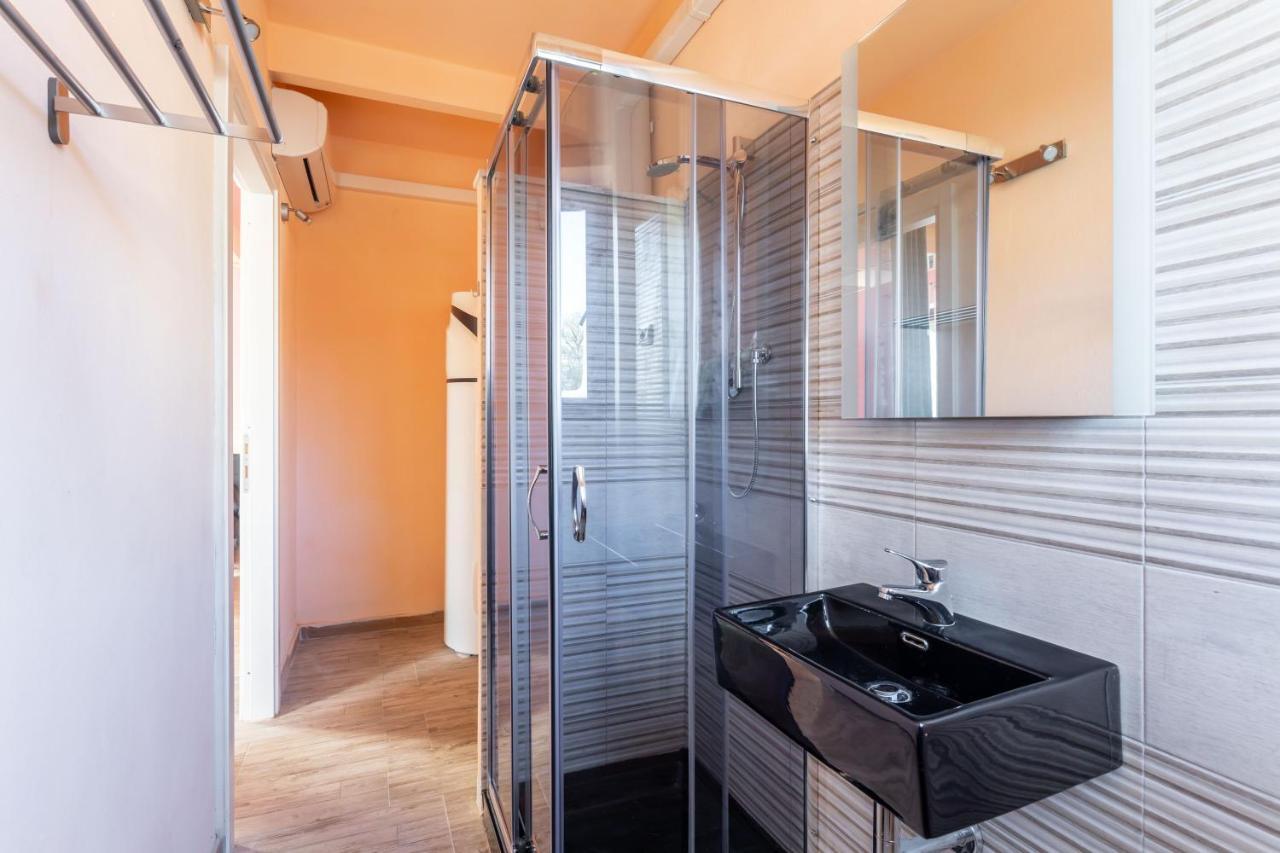 Afrodite Idrosuite Piano di Follo Exterior photo